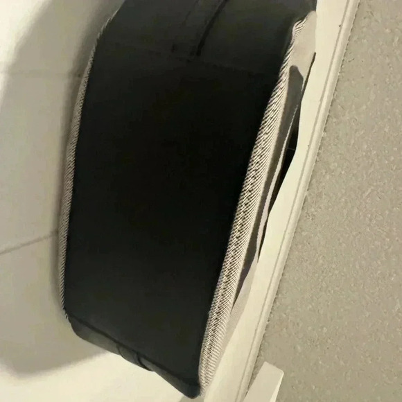 URBAN ORIGINALS - Picture 4 of 6